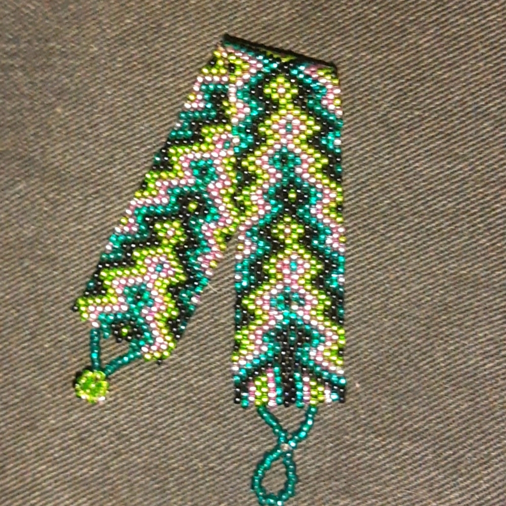 💥3for$30💥Loom Weaved Pattern bracelet